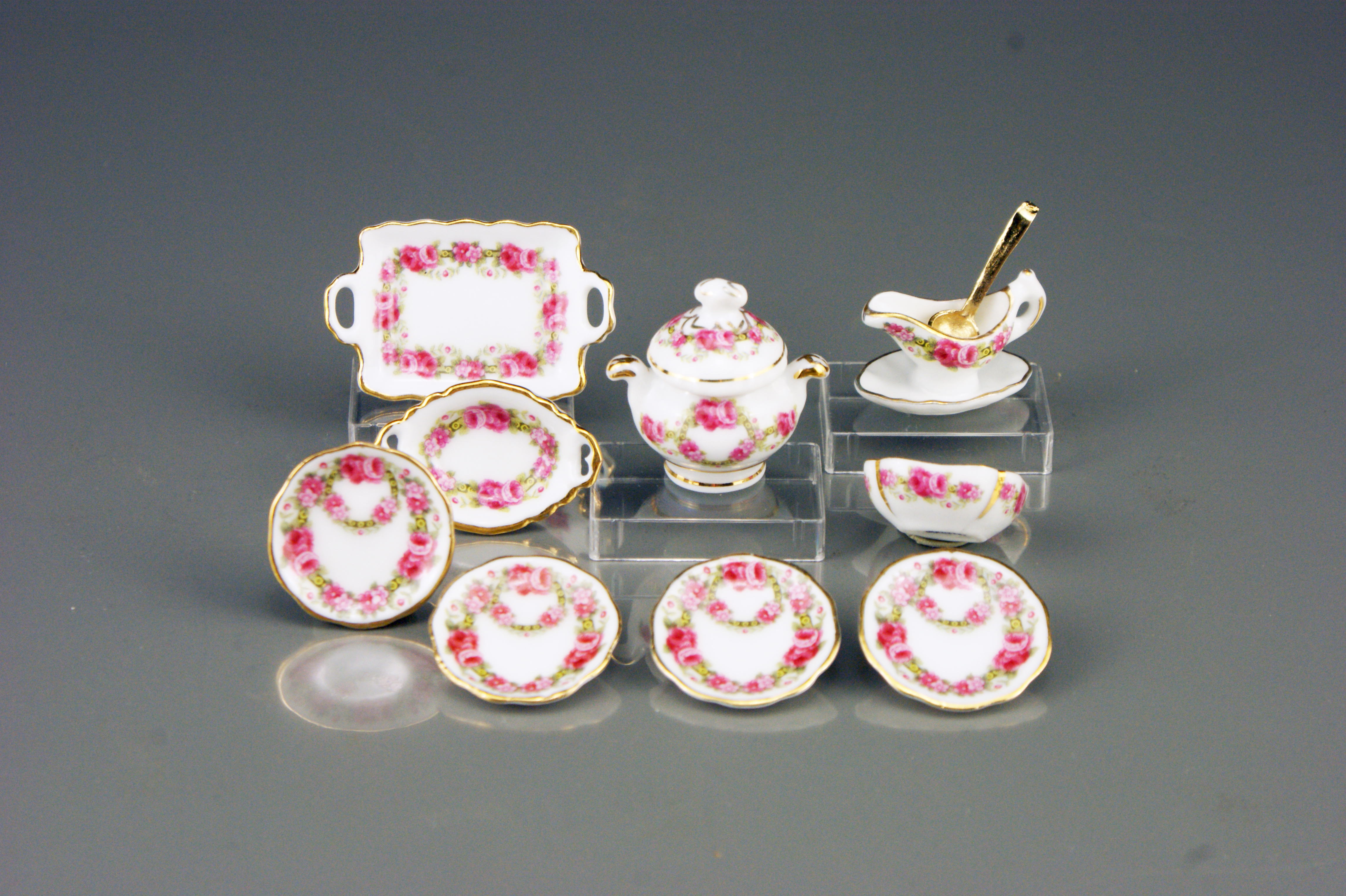 Dollhouse Miniature Gold Decor Dessert Set for 4 by Reutter Porcelain 